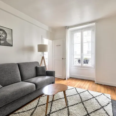 Guestready - Charming 1-Bedroom Apartment On A Beautiful Pedestrian Street